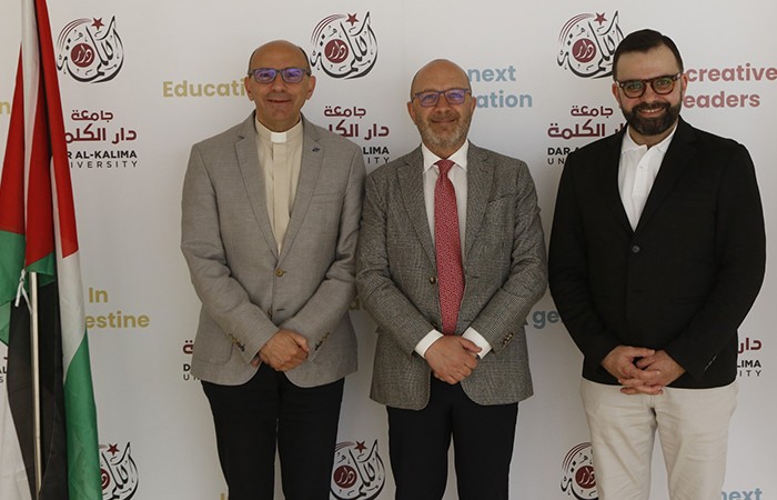 Dar al-Kalima University