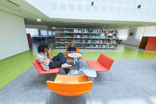 Dar al-Kalima University
