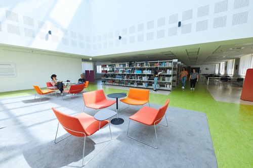 Dar al-Kalima University
